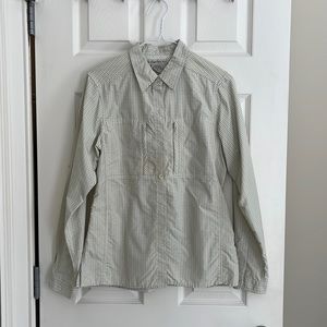 Exofficio long sleeved green plaid button down. Small. EUC